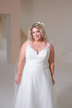 Load image into Gallery viewer, Bridalstar Kalila - maat 52