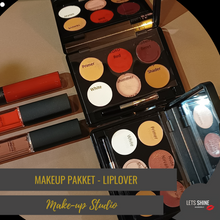 Load image into Gallery viewer, Make-up Studio Amsterdam lipstick, lipgloss cadeau set. 9 kleuren voor 50 euro. Longlasting lippen en blijven combineren. Makkelijk mee te nemen op reis. Te koop in de winkel in Naaldwijk - Westland - Zuid Holland of bestel online