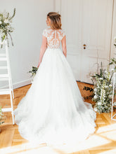 Load image into Gallery viewer, Sanna Lindstrom - Trouwjurk Willow - maat 44