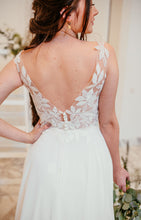 Load image into Gallery viewer, Sanna Lindstrom - Trouwjurk Ava - maat 44