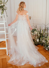 Load image into Gallery viewer, Sanna Lindstrom - Trouwjurk Alice - maat 42