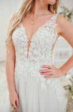 Load image into Gallery viewer, Sanna Lindstrom - Trouwjurk Hope - maat 42