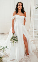 Load image into Gallery viewer, Sanna Lindstrom - Trouwjurk Hailey - maat 42