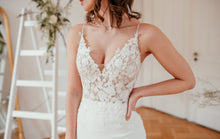 Load image into Gallery viewer, Sanna Lindstrom - Trouwjurk Ivy - maat 40