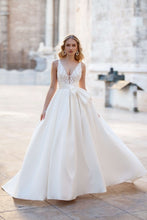 Load image into Gallery viewer, Jarice - Trouwjurk Sky - maat 40