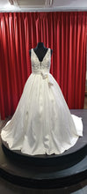 Load image into Gallery viewer, Jarice - Trouwjurk Sky - maat 40