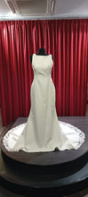 Load image into Gallery viewer, Jarice - Trouwjurk Undine - maat 40