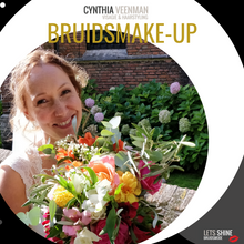 Load image into Gallery viewer, De kosten voor bruidsmakeup aan huis 2024 zijn 220 euro