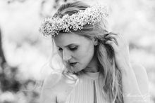 Load image into Gallery viewer, De prijs voor bruidsmakeup aan huis regio Westland 2024 zijn 220 euro