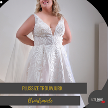 Load image into Gallery viewer, Bridalstar plussize trouwjurk voor bruiden met een maatje meer en curvy maat 48-50 Naaldwijk Leiden
